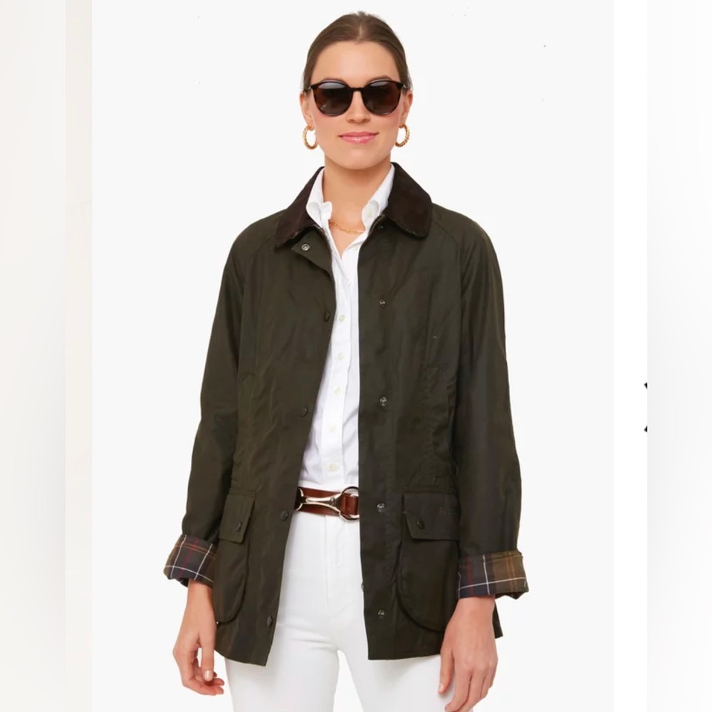 COPY - Womens olive Barbour beadnell wax jacket. Size US 6.